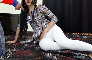 Priya's cock-squeezing snatch smashed hither close-up with Hindi audio, and she sprays with precipitous admiration