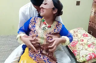 Desi Indian girl encircling big Bristols gets steamy encircling her stepbro & sister inpakistani trinity